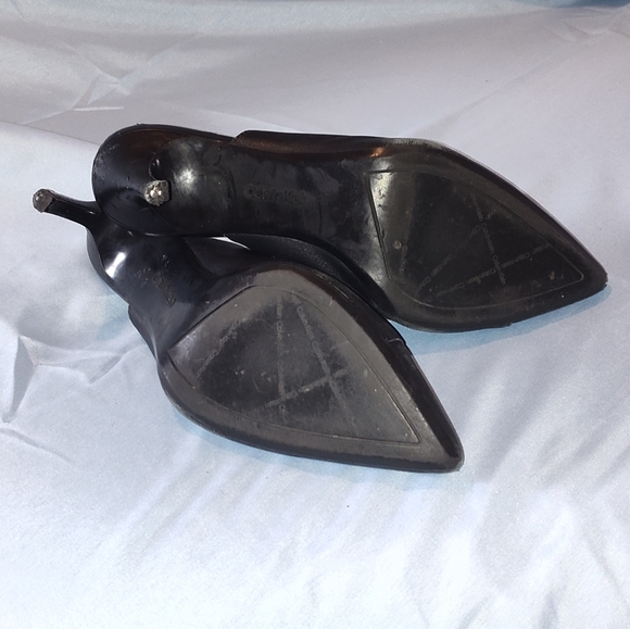 Calvin Klein - Picture 7 of 7